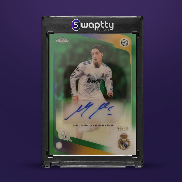 2025/26 Topps Chrome UCC Mesut Ozil Green Refractor Auto 33/99 — frente